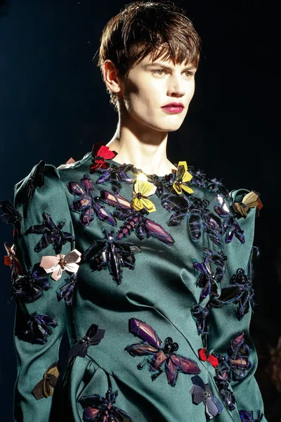 Look 73